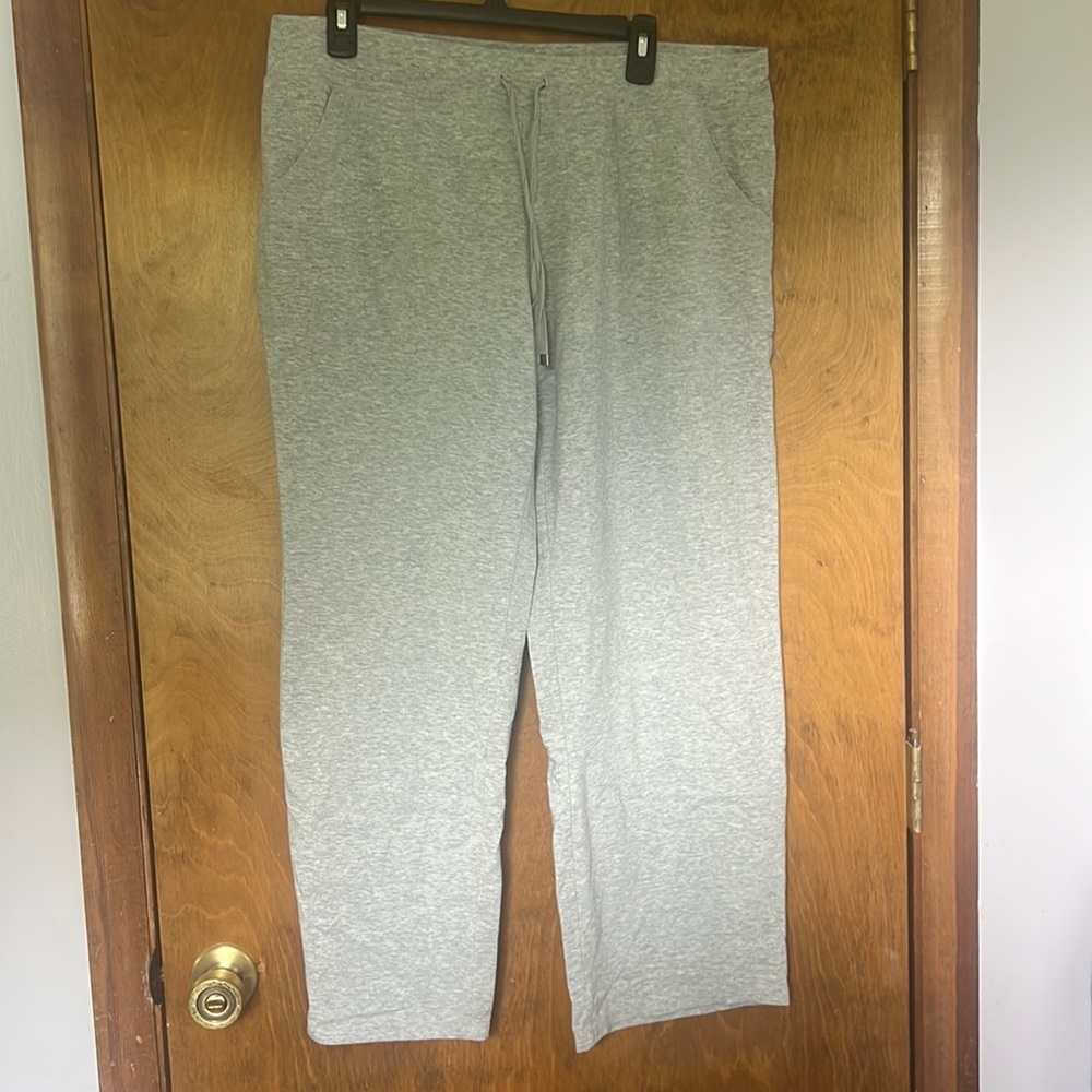 Danskin flowy yoga pants